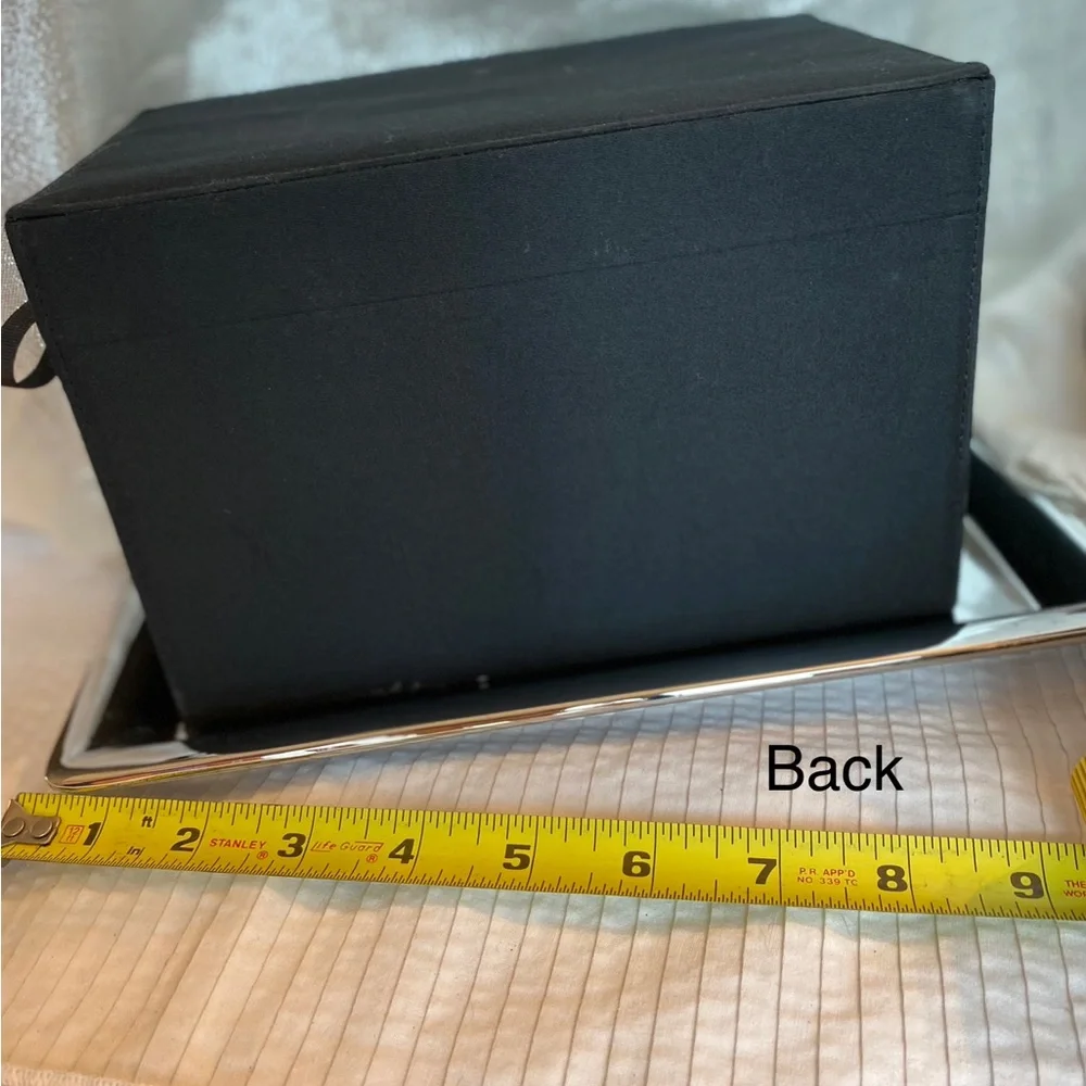 GUCCI Gift Box (GUCCI GUILTY) Satin with Embroidered Large Gold Logo🔥Deep 8”x5” - Picture 5 of 12